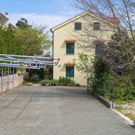 Apartments Ada Башка Экстерьер фото